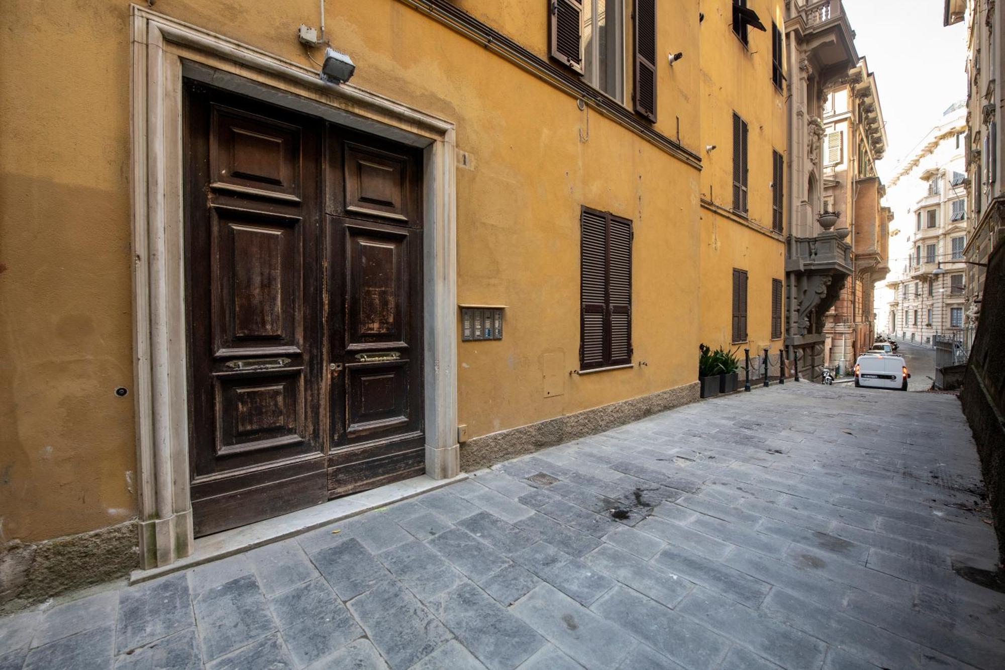 258 - The Loft In Largo Zecca - Luxury Nel Cuore Di Genova Екстериор снимка